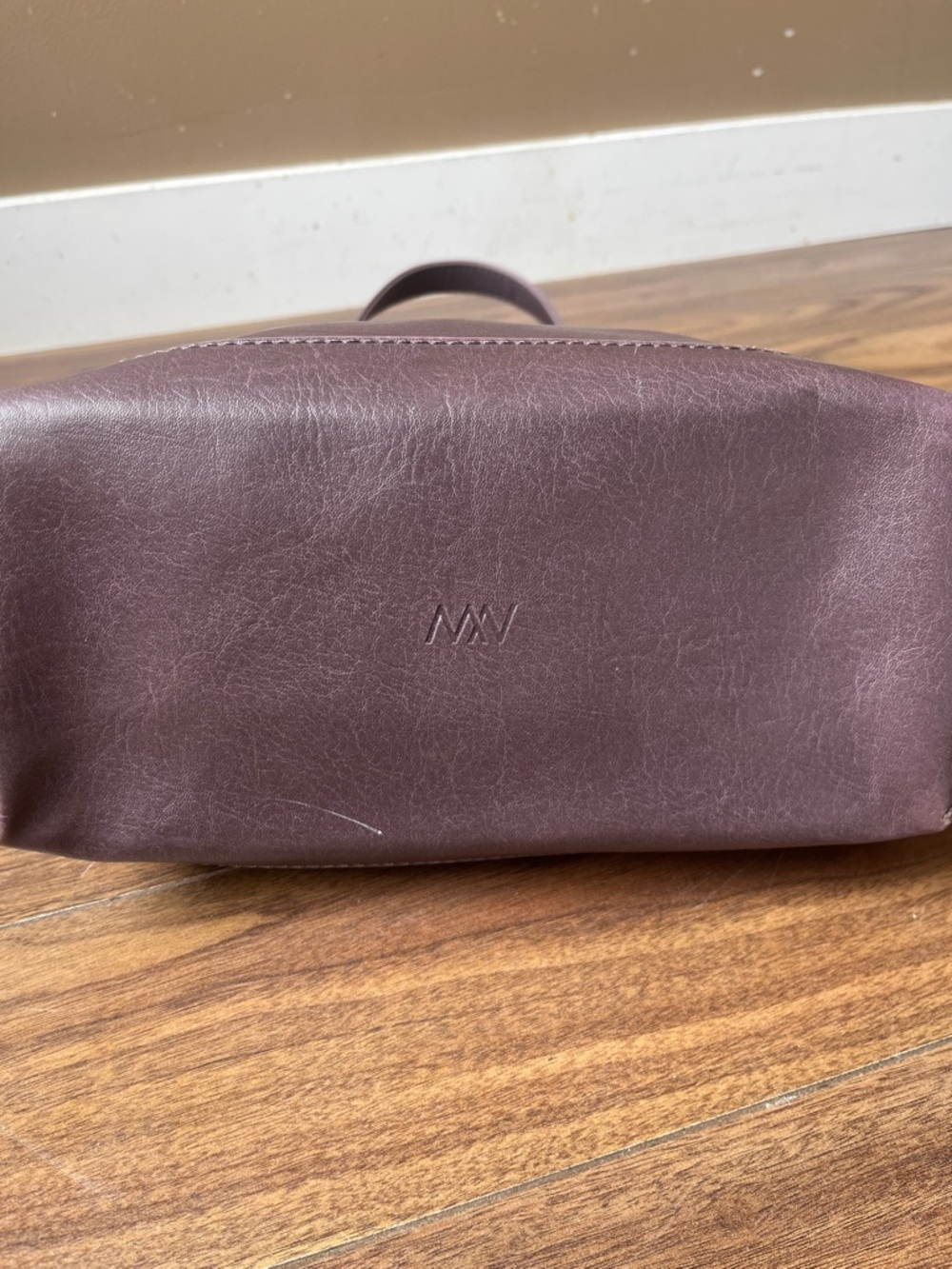 Matt & Nat Deep Plum Vegan Leather Shoulder Medium Bag Recycled - Picture 4 of 10